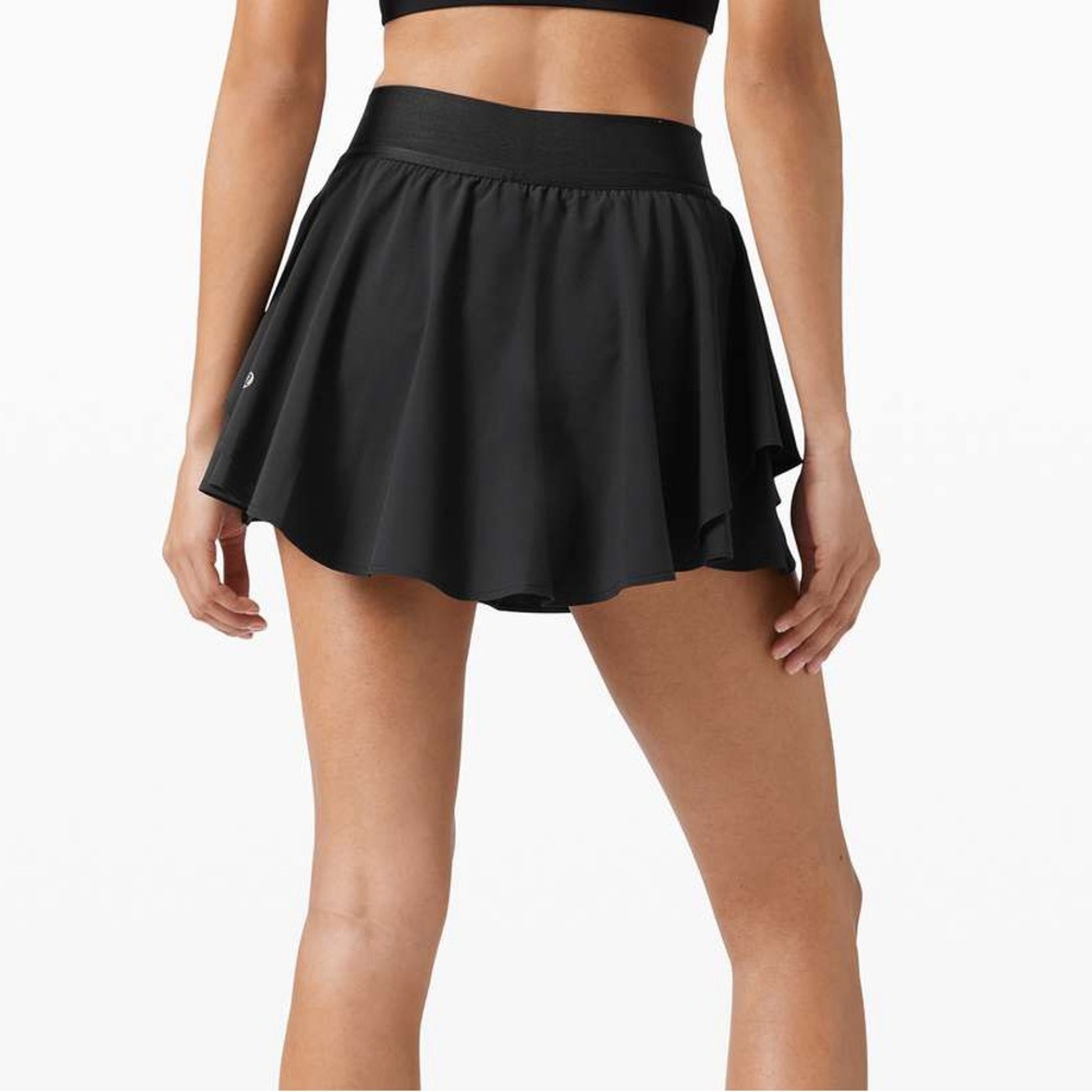 Lululemon Court Rival HR skirt size 0
